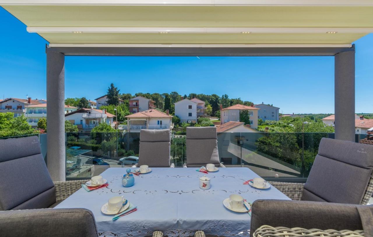 Modern Apartments With Shared Pool Near The Sea Pula Exteriér fotografie